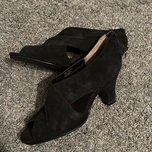 Aerosoles Gentle Soul Black Leather Booties 9.5